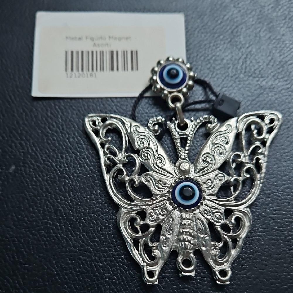 Butterfly Magnet with Blue Accents NWT